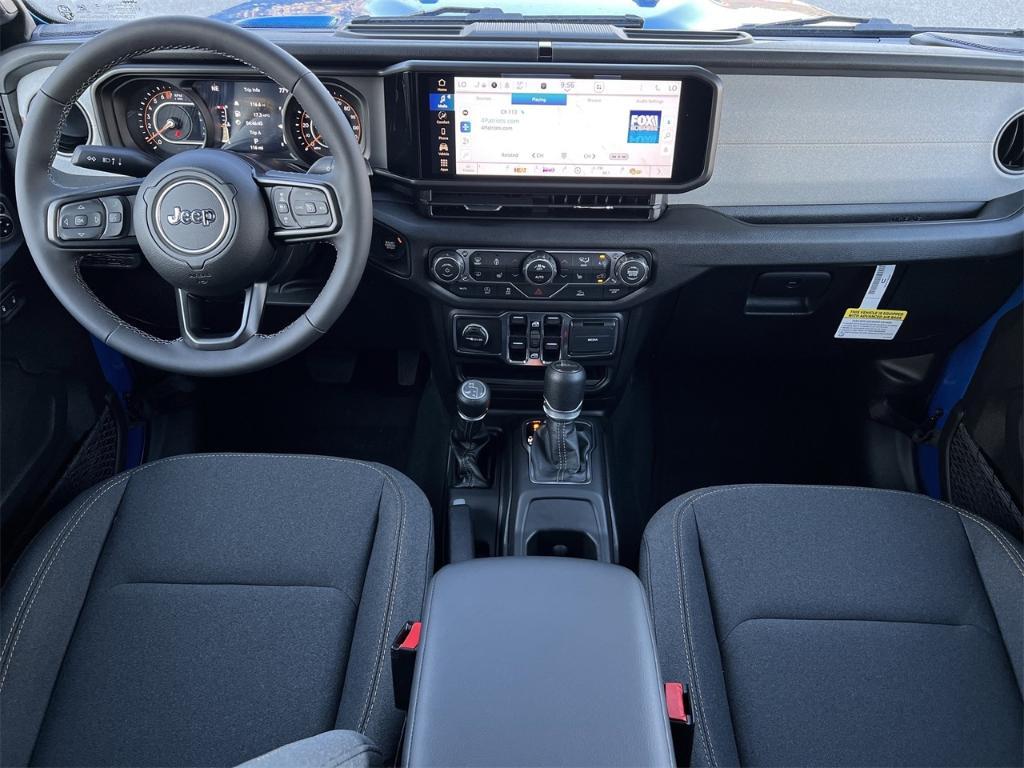 new 2025 Jeep Gladiator car