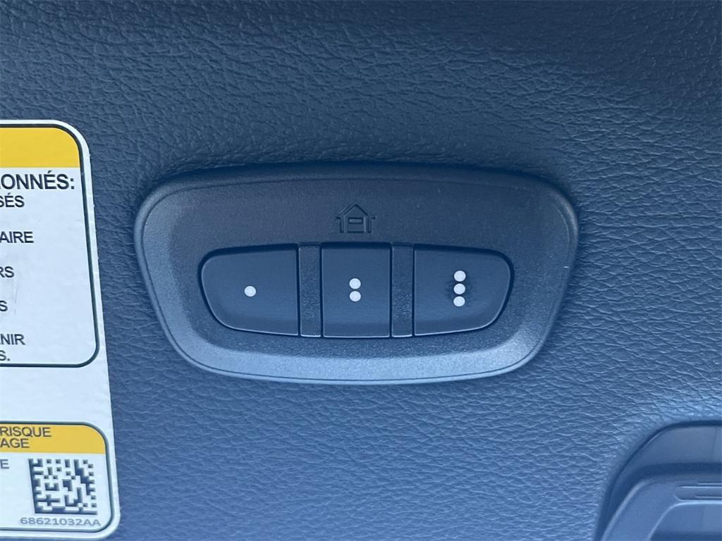 new 2025 Jeep Gladiator car