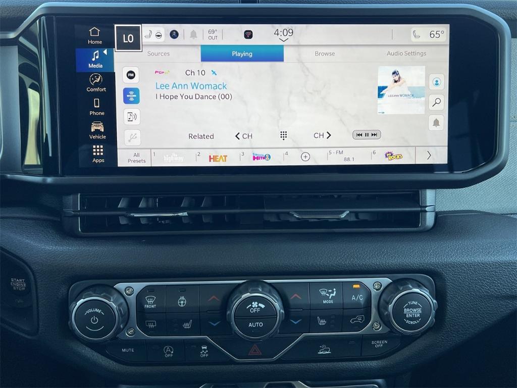 new 2026 Jeep Wrangler car, priced at $55,200