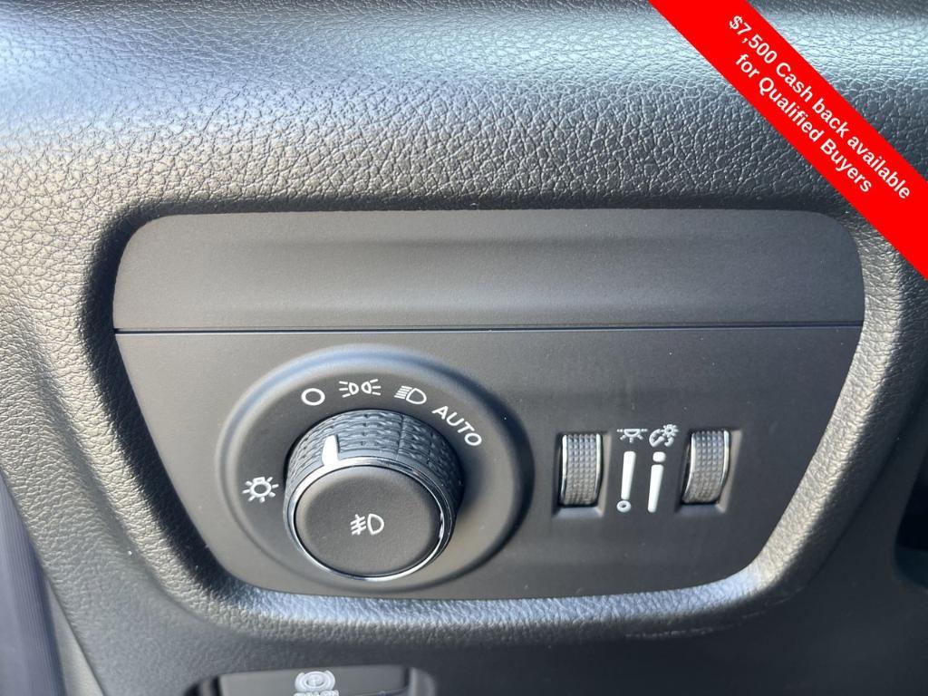 new 2025 Jeep Grand Cherokee L car, priced at $46,392