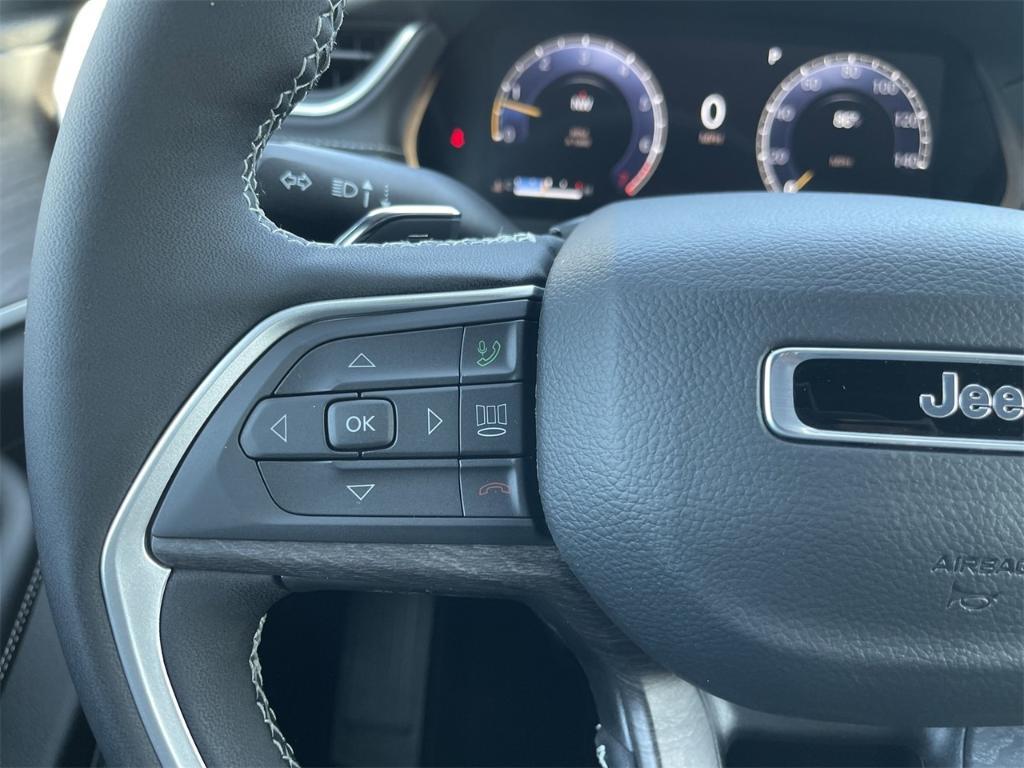 new 2025 Jeep Grand Cherokee L car, priced at $57,760