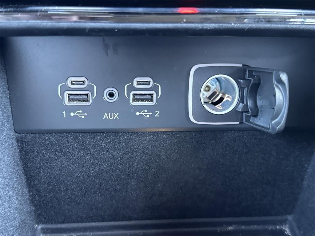 used 2022 Jeep Grand Cherokee L car, priced at $29,788