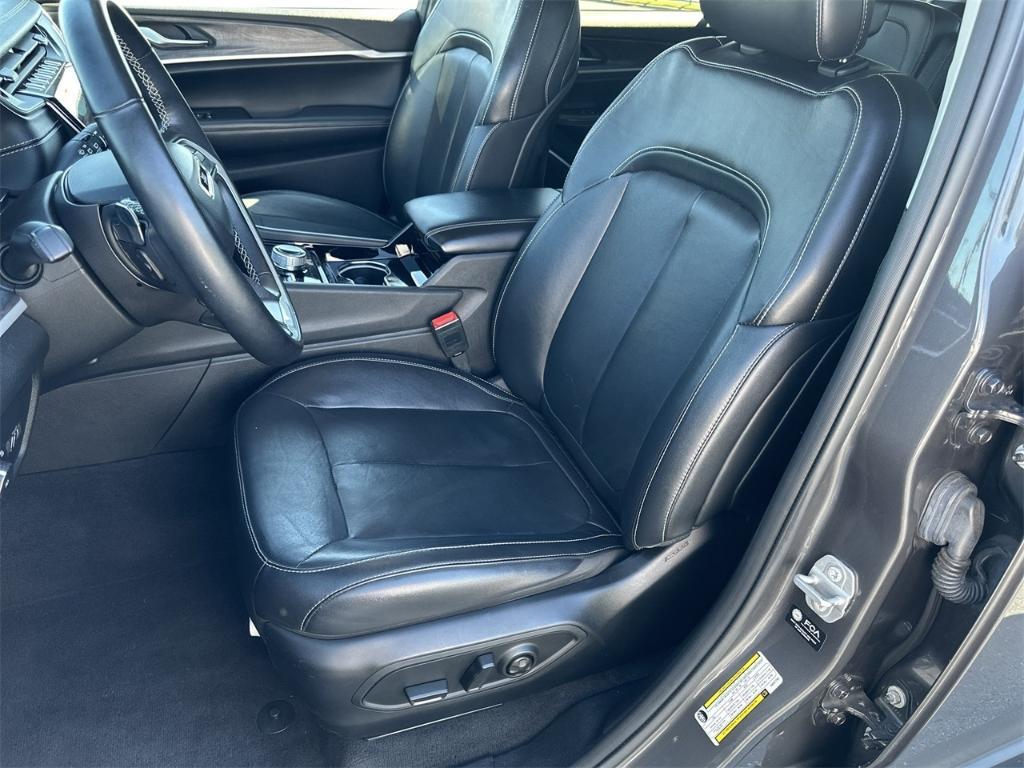 used 2022 Jeep Grand Cherokee L car, priced at $29,788