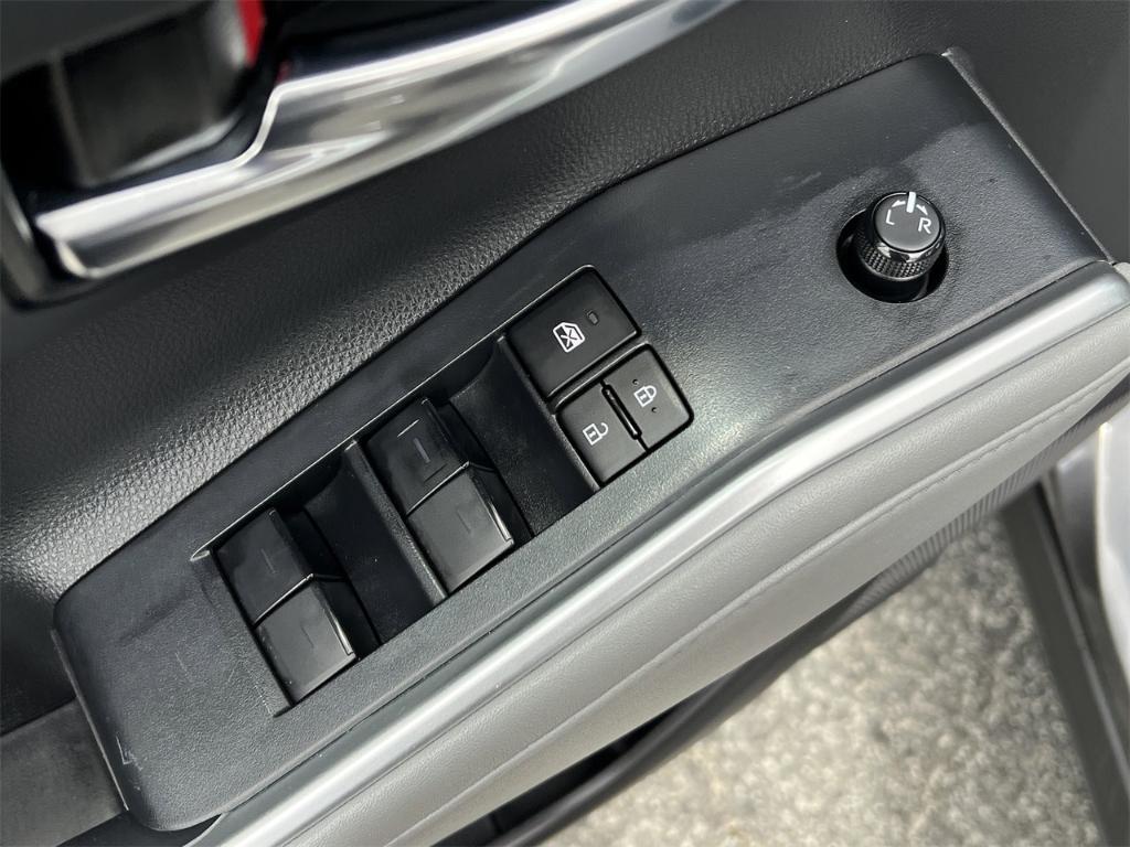 used 2023 Toyota Highlander car, priced at $33,000