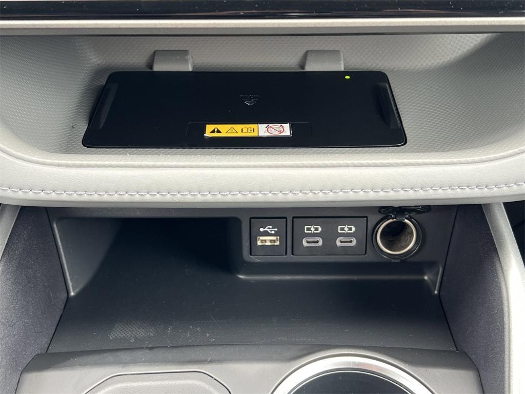 used 2023 Toyota Highlander car, priced at $33,000