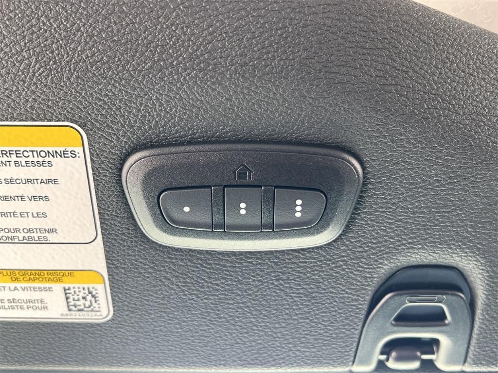 new 2025 Jeep Gladiator car, priced at $59,425