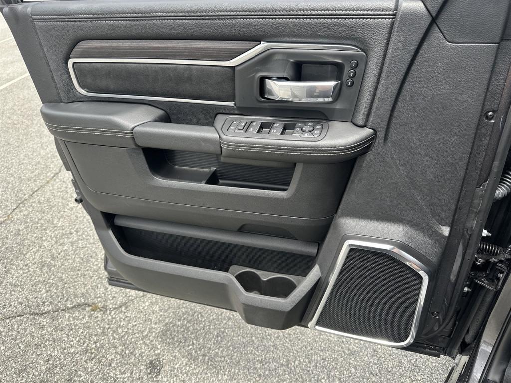 new 2025 Ram 2500 car