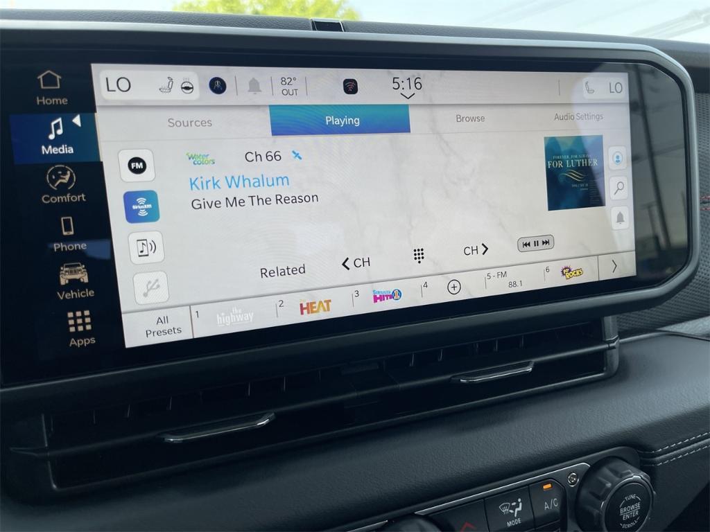 new 2025 Jeep Gladiator car, priced at $57,605