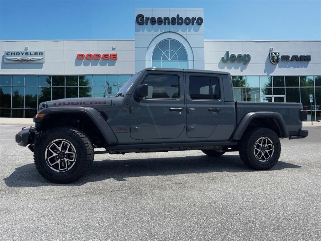 new 2025 Jeep Gladiator car, priced at $57,605
