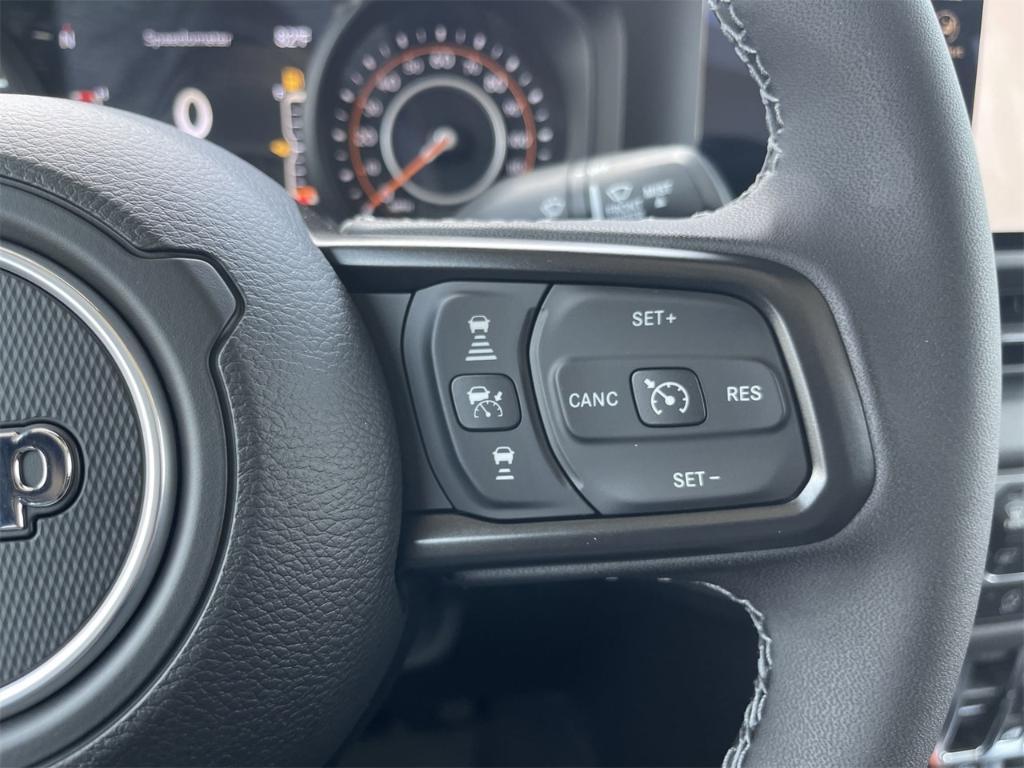 new 2025 Jeep Gladiator car, priced at $57,605