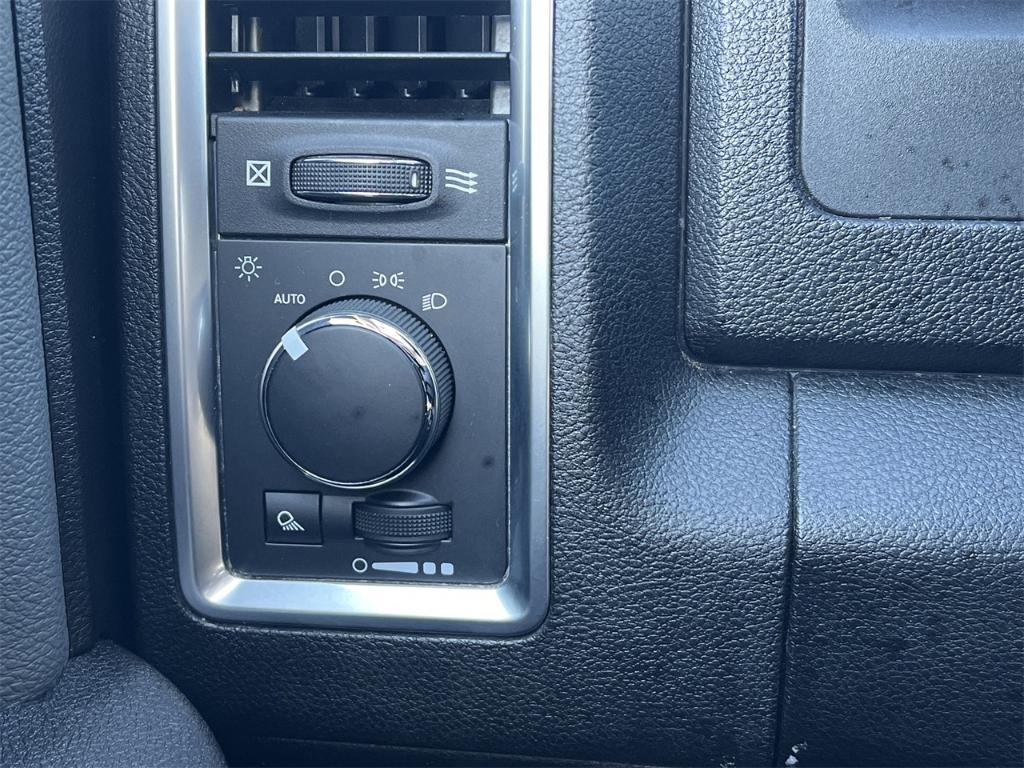 used 2021 Ram 1500 Classic car, priced at $25,500