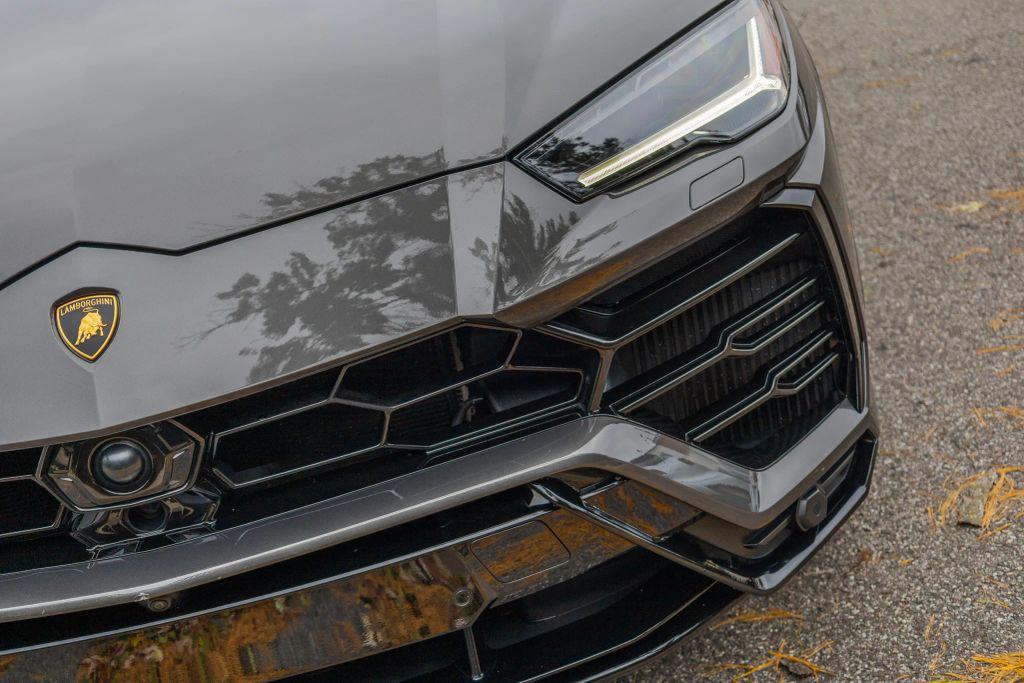 used 2021 Lamborghini Urus car, priced at $199,999