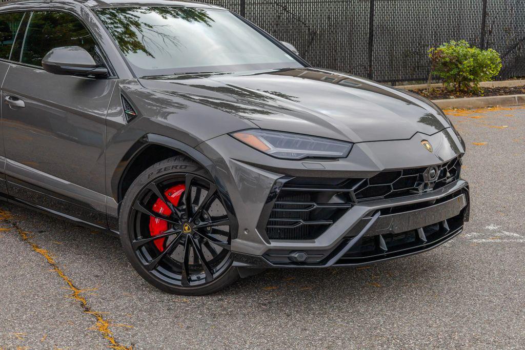 used 2021 Lamborghini Urus car, priced at $199,999
