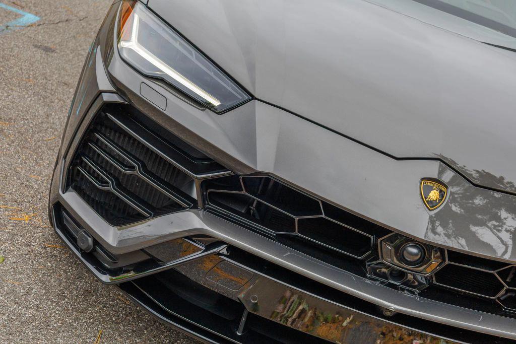 used 2021 Lamborghini Urus car, priced at $199,999