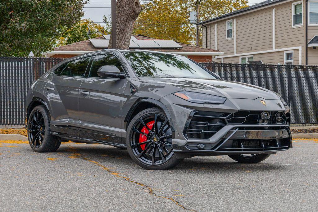 used 2021 Lamborghini Urus car, priced at $199,999