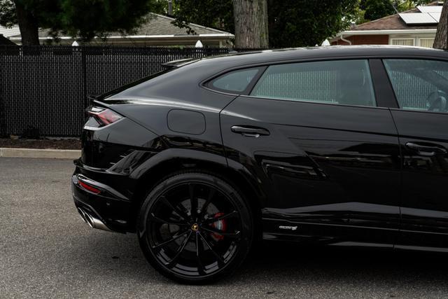 used 2024 Lamborghini Urus car, priced at $299,999