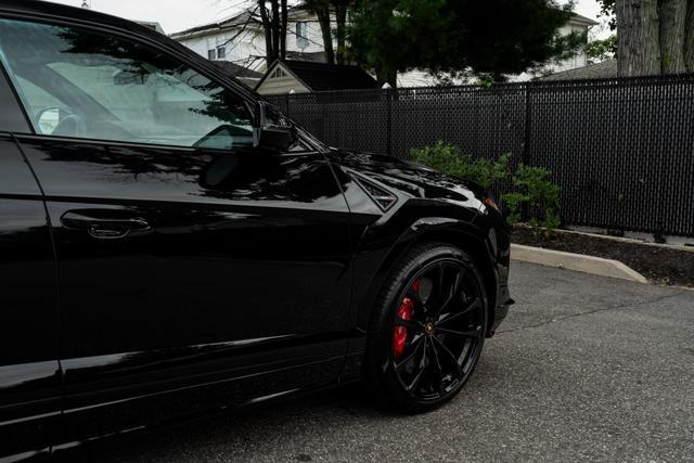 used 2024 Lamborghini Urus car, priced at $299,999