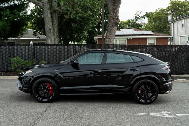 used 2024 Lamborghini Urus car, priced at $299,999