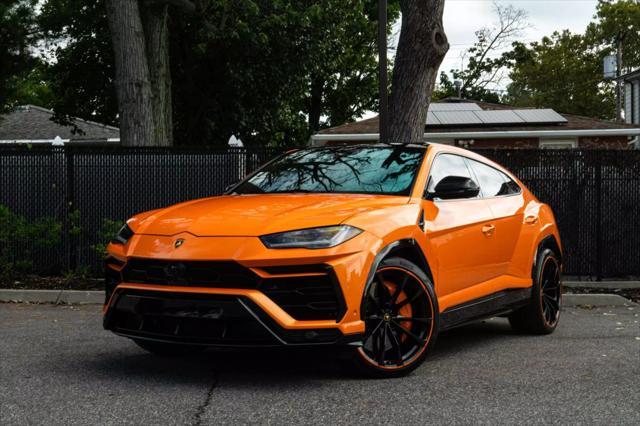 used 2022 Lamborghini Urus car, priced at $204,999