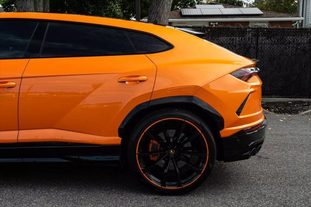 used 2022 Lamborghini Urus car, priced at $204,999