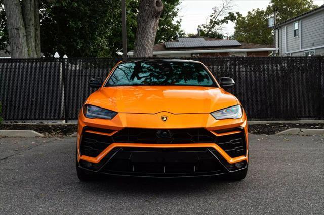 used 2022 Lamborghini Urus car, priced at $204,999