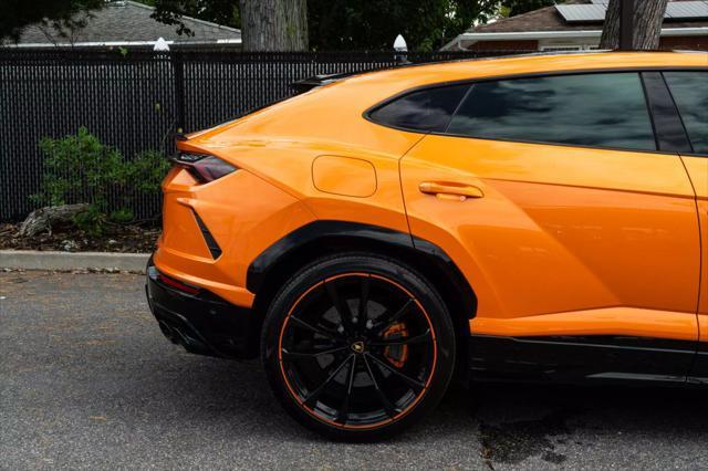 used 2022 Lamborghini Urus car, priced at $204,999