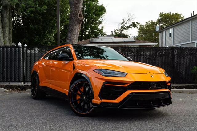 used 2022 Lamborghini Urus car, priced at $204,999