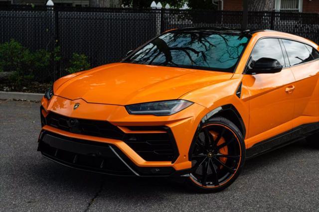 used 2022 Lamborghini Urus car, priced at $204,999