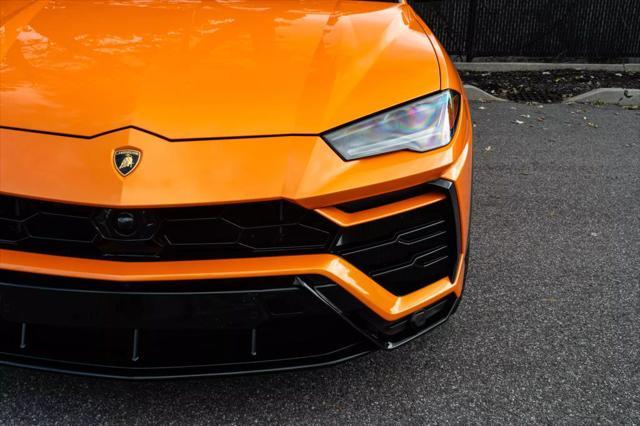 used 2022 Lamborghini Urus car, priced at $204,999