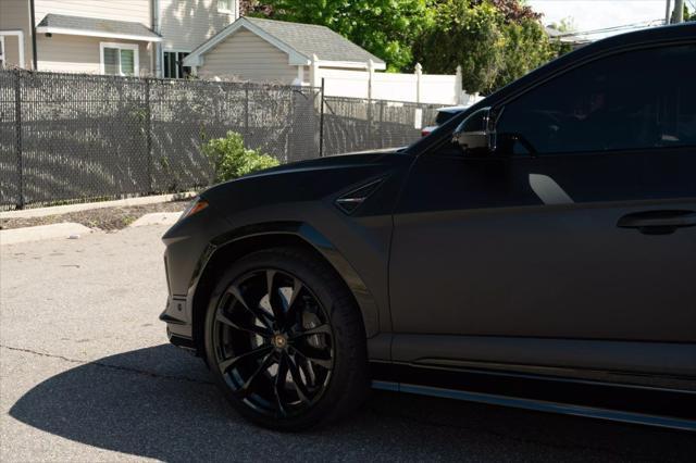 used 2024 Lamborghini Urus car, priced at $284,999