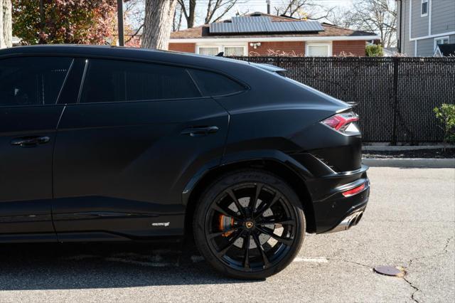 used 2024 Lamborghini Urus car, priced at $284,999