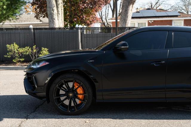 used 2024 Lamborghini Urus car, priced at $284,999