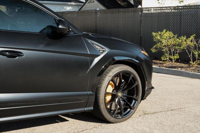 used 2024 Lamborghini Urus car, priced at $284,999