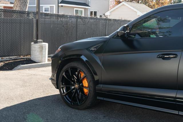 used 2024 Lamborghini Urus car, priced at $284,999