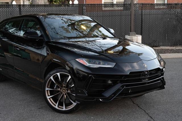 used 2024 Lamborghini Urus car, priced at $294,999