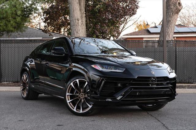 used 2024 Lamborghini Urus car, priced at $294,999