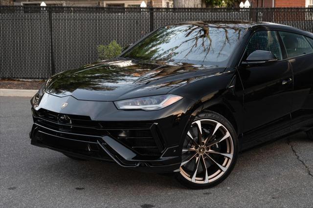 used 2024 Lamborghini Urus car, priced at $294,999