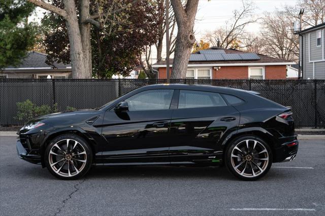 used 2024 Lamborghini Urus car, priced at $294,999