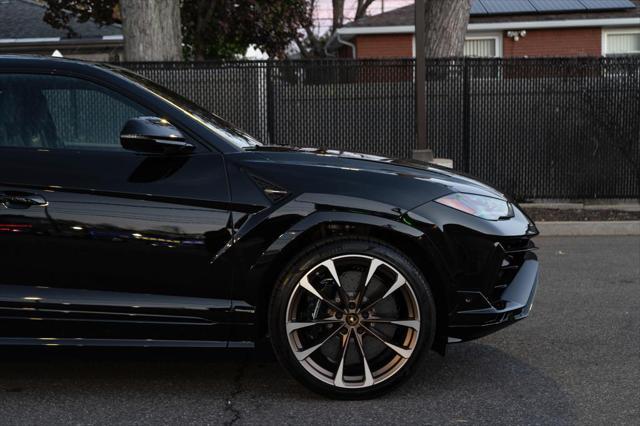 used 2024 Lamborghini Urus car, priced at $294,999