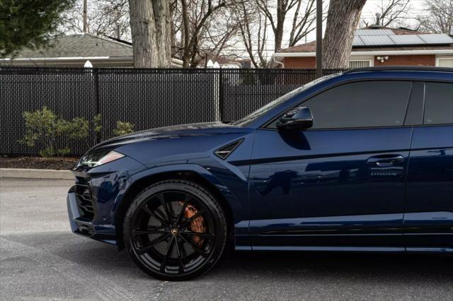 used 2019 Lamborghini Urus car, priced at $179,999