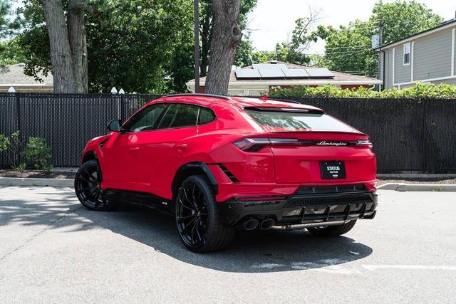 used 2024 Lamborghini Urus car, priced at $299,999