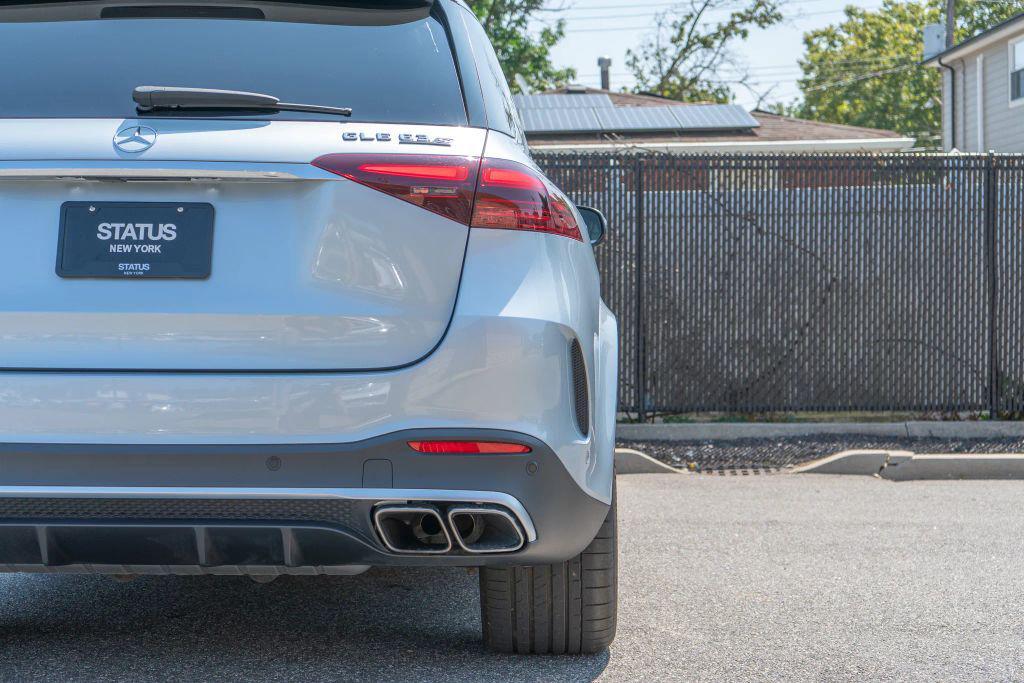 used 2024 Mercedes-Benz AMG GLE 63 car, priced at $108,999