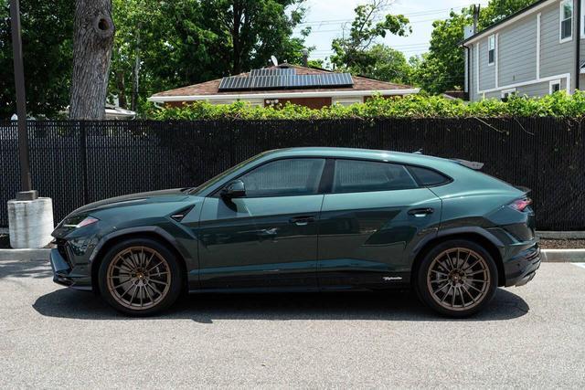 used 2024 Lamborghini Urus car, priced at $329,999