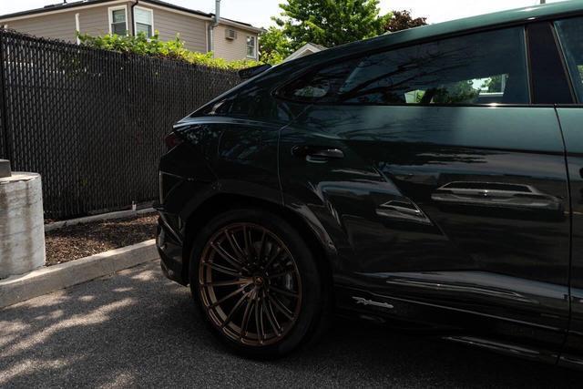 used 2024 Lamborghini Urus car, priced at $329,999