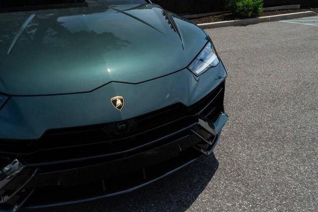 used 2024 Lamborghini Urus car, priced at $329,999