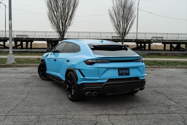 used 2023 Lamborghini Urus car, priced at $329,999