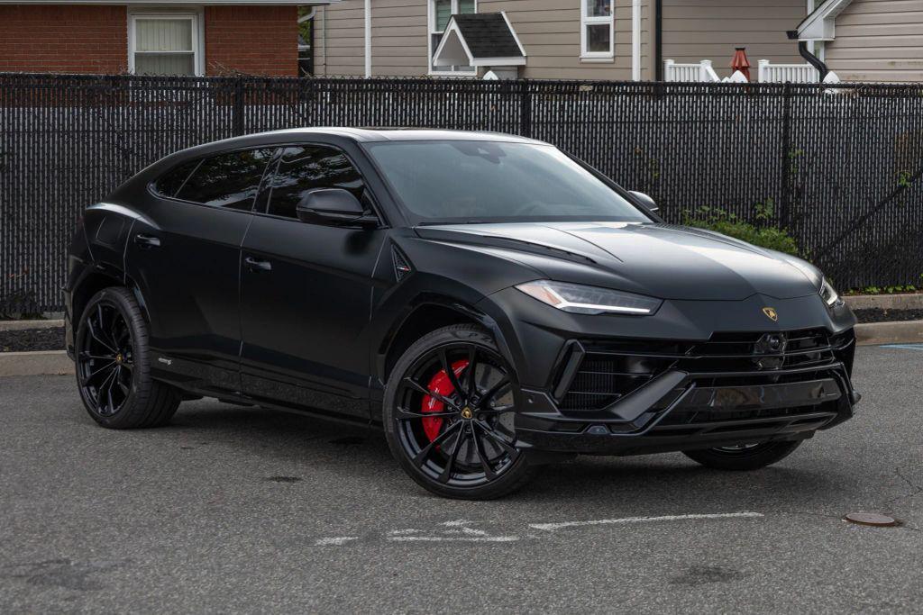 used 2024 Lamborghini Urus car, priced at $269,999