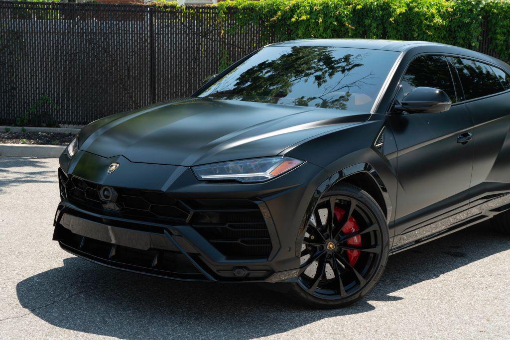 used 2022 Lamborghini Urus car, priced at $226,999