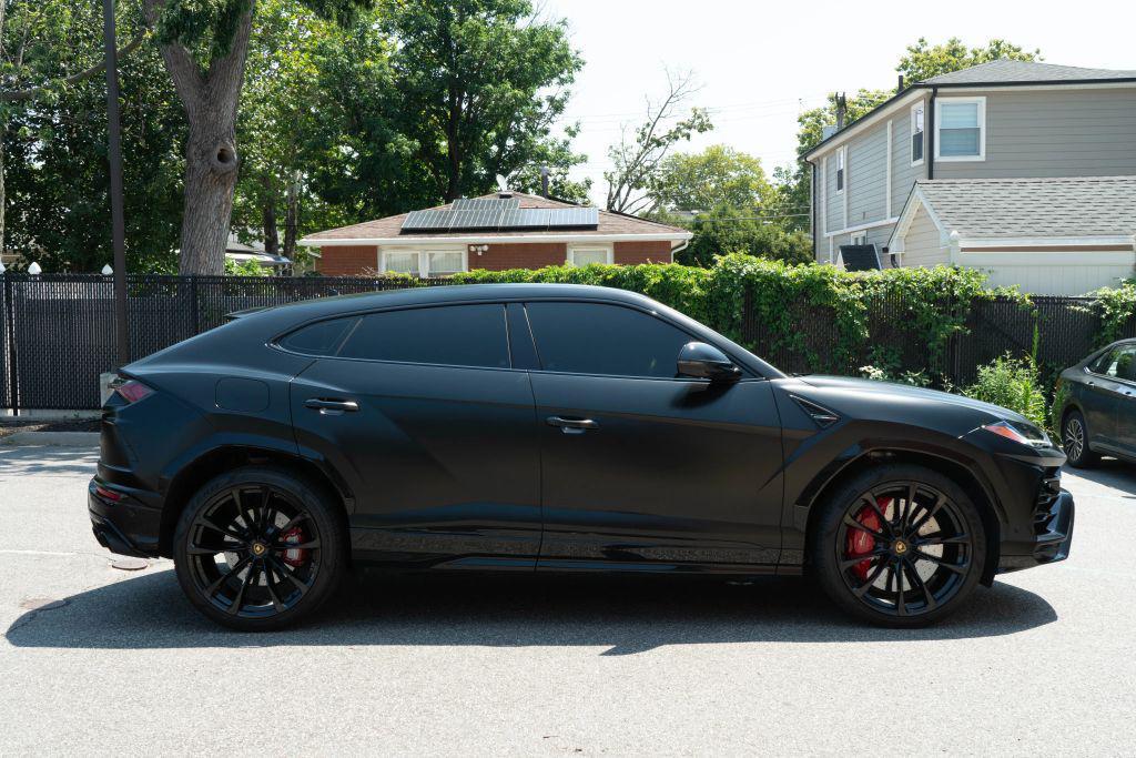 used 2022 Lamborghini Urus car, priced at $226,999