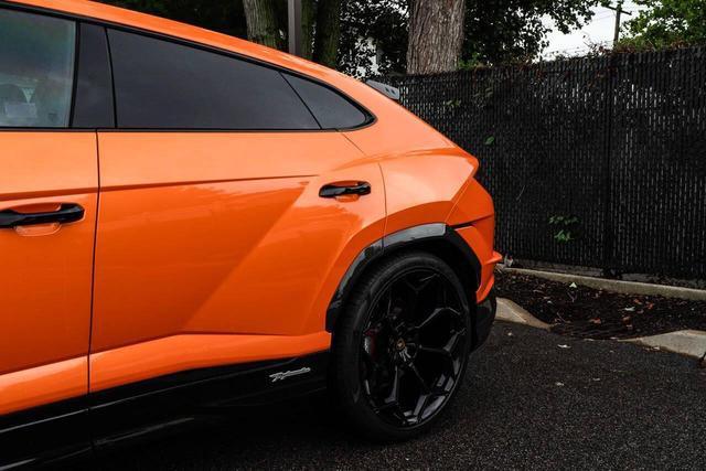 used 2024 Lamborghini Urus car, priced at $329,999